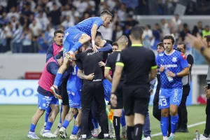Απόλλων - Πάφος: Πρόκριση στον τελικό με ΓΚΟΛάρα Τάνκοβιτς στο 90+4!