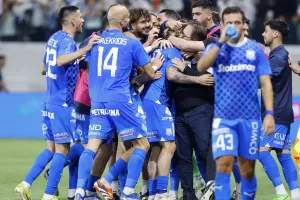Απόλλων - Πάφος: Πρόκριση στον τελικό με ΓΚΟΛάρα Τάνκοβιτς στο 90+4!