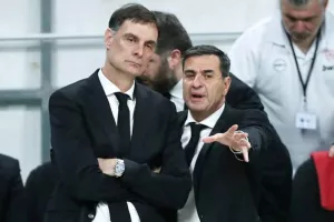 Απαλλάχτηκε ο Μπαρτζώκας και ο Ολυμπιακός για την κατηγορία της δυσφήμησης του αθλήματος
