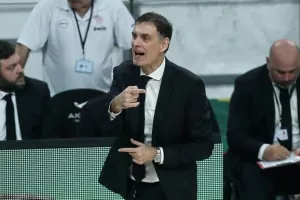 "Ο Γιαννακόπουλος μού επιτίθεται εδώ και μήνες-Μάλλον θέλουν να φύγω, αλλά με τιμάει αυτό"