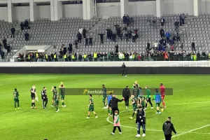 (Βίντεο/Φώτος kerkida) Χειροκρότημα και... "Τριφυλλάρα Κύπελλο"