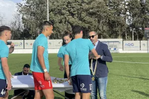 Πάφος Κ19/Η απονομή στους πρωταθλητές! (Φώτος/Βίντεο Kerkida)