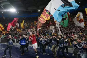 Οι οπαδοί της Ρόμα μάζεψαν λεφτά για το πρόστιμο του Μαντσίνι, αλλά τελικά θα πάνε σε φιλανθρωπίες