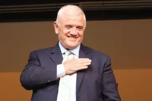 Μελισσανίδης για το ταξίδι στο Βελιγράδι: "Ας μας βομβάρδιζαν, αυτή ήταν η πιο σημαντική στιγμή στην ιστορία της ΑΕΚ"