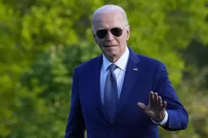 Μπάιντεν για Τραμπ: Έχω αντίπαλο ένα 6χρονο παιδί