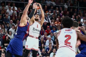 «Λύγισε» στο τέλος ο Ολυμπιακός και η Μπαρτσελόνα τον ισοφάρισε