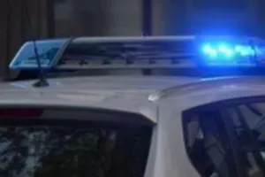 Αφέθηκε ελεύθερος ο τραγουδιστής που συνελήφθη για ενδοοικογενειακή βία - «Ήταν μία χαζομάρα» κατέθεσε η σύζυγος