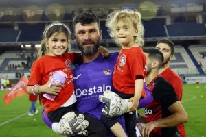 Με τα παιδιά του ο Στρατηλάτης!