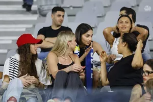 Οι κοπέλες!