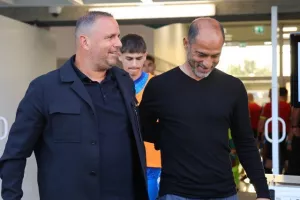 Χαμογελαστοί...οι προπονητές