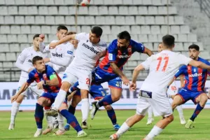 Προτελευταία στροφή στη μάχη της παραμονής για τρεις