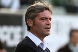 Βρύζας: «Ο Κουλιεράκης έχει χαρακτήρα και προσωπικότητα»