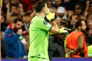 Έμερι: «Μιλάμε με την UEFA για την κίτρινη κάρτα του Μαρτίνες»
