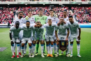 Άγγλος ρεπόρτερ: «Προτεραιότητα το Champions League και όχι ο Ολυμπιακός - Φορ μεγάλης κλάσης ο Γουότκινς»  