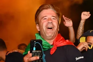 Αυτός το χάρηκε