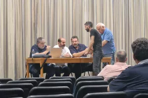 Τα μέλη της ΕΝΠ ψήφισαν ΟΧΙ