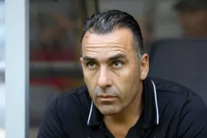 Συζητιέται... (Σωφρόνης)