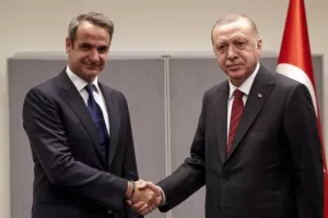 Σημαντικό τετ-α-τετ Μητσοτάκη με Ερντογάν 