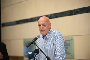    Στην τιμητική εκδήλωση για τον Πέπη Ιακώβου ο Γιάννης Ιωάννου
