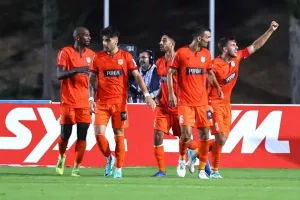 Από την Πάφο, στη Λάρνακα...