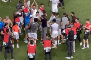 Στον... ΑΕΡΑ ο Καρσέδο από τους παίκτες του! (Βίντεο/Φώτος Kerkida)
