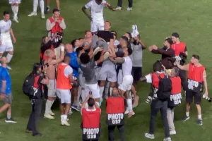 Στον... ΑΕΡΑ ο Καρσέδο από τους παίκτες του! (Βίντεο/Φώτος Kerkida)