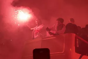 (ΒΙΝΤΕΟ-ΦΩΤΟΣ Kerkida) Κάηκε... ο εξώστης στην άφιξη των πρωταθλητών!