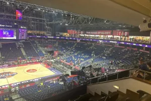 Όλα έτοιμα στην "Uber Arena" (Βίντεο/Φώτος)