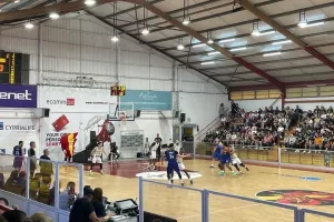Νικητής ο Κεραυνός και μία νίκη... μακριά από τον τελικό!