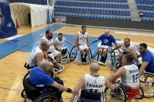 Απόλλων Wheelchair/Κάλεσμα για τον τελικό 