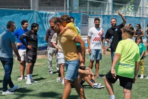 AEK- Ωραίες οικογενειακές στιγμές μετά την προπόνηση (Φώτος)