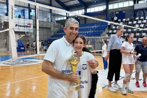 Απόλλων/Πρωταθλήτριες οι Κορασίδες Κ16 (Φώτος)