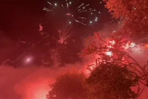 (ΒΙΝΤΕΟ-ΦΩΤΟΣ Kerkida) Κάηκε... ο εξώστης στην άφιξη των πρωταθλητών!
