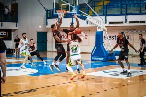 (Φωτορεπορτάζ) ΑΕΚ - Κεραυνός
