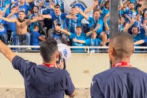 Δημητρίου: Ένα με τους Παφίτες - Τους ξεσήκωσε με την ντουντούκα (βίντεο)