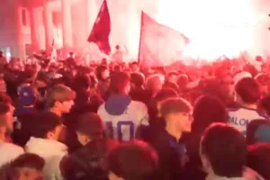 Χαμός στο Μπέργκαμο για την κατάκτηση του Europa League (βίντεο)