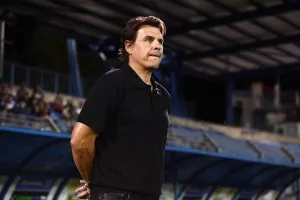 Chris Coleman στην short list της ΑΕΛ