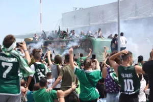 ΠΑΝΩ από 20.000 για να υποδεχτούν την αποστολή του ΠΑΟ (Βίντεο/Φώτος)