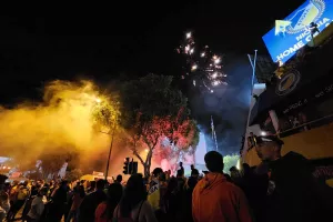 (ΒΙΝΤΕΟ/Φώτος Kerkida-UPD) ΧΑΜΟΣ... στον εξώστη