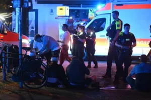 Τουλάχιστον 12 τραυματίες και 89 συλλήψεις