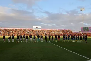 ΑΠΟΕΛ - ΑΕΚ: Το πρωτάθλημα... βάφτηκε γαλαζοκίτρινο για 29η φορά! (Φώτος)