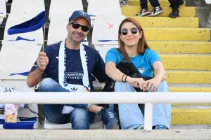 (ΦΩΤΟΣ) Ατμόσφαιρα από τους Παφίτες 