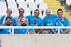 (ΦΩΤΟΣ) Ατμόσφαιρα από τους Παφίτες 