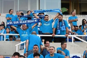 (ΦΩΤΟΣ) Ατμόσφαιρα από τους Παφίτες 