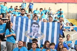 (ΦΩΤΟΣ) Ατμόσφαιρα από τους Παφίτες 