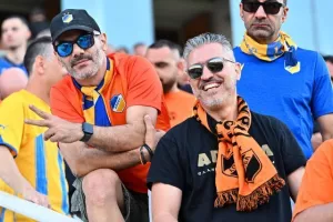 ΑΠΟΕΛ - ΑΕΚ: Το πρωτάθλημα... βάφτηκε γαλαζοκίτρινο για 29η φορά! (Φώτος)