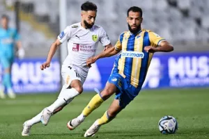 ΑΠΟΕΛ - ΑΕΚ: Το πρωτάθλημα... βάφτηκε γαλαζοκίτρινο για 29η φορά! (Φώτος)