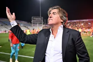ΑΠΟΕΛ - ΑΕΚ: Το πρωτάθλημα... βάφτηκε γαλαζοκίτρινο για 29η φορά! (Φώτος)