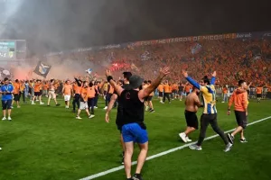 ΑΠΟΕΛ - ΑΕΚ: Το πρωτάθλημα... βάφτηκε γαλαζοκίτρινο για 29η φορά! (Φώτος)