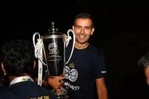 Νούνο=τρόπαια!